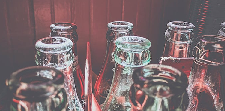 Sindh, Sale of limca, soda drinks, glass bottles, banned, schools
