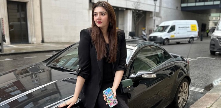 dur-e-fishan saleem viral pictures