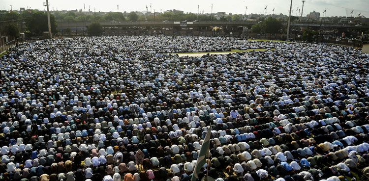 Pakistan celebrates Eidul Fitr with religious zeal and fervour