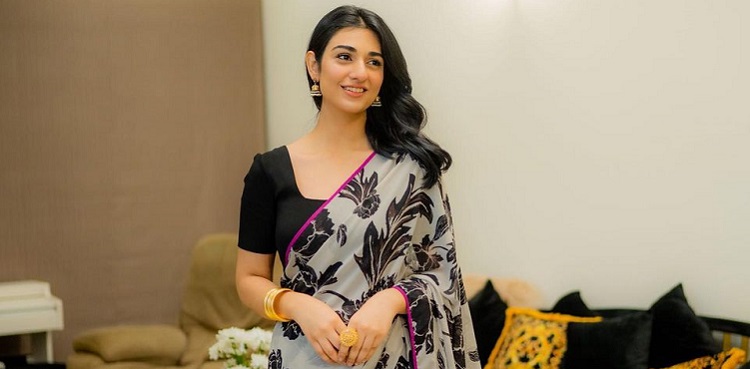 sarah khan viral video
