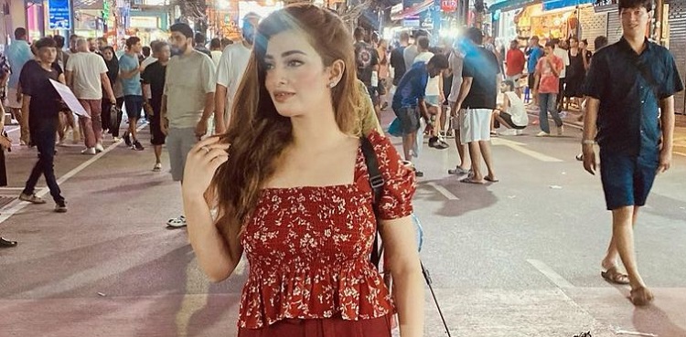 nawal saeed vacation pictures