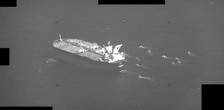 Philippine tanker capsizes, Manila Bay