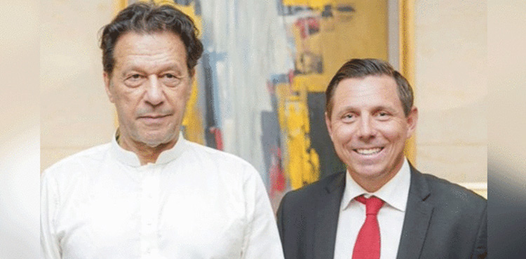 Imran Khan, easily win polls again, ex-Canadian opp leader