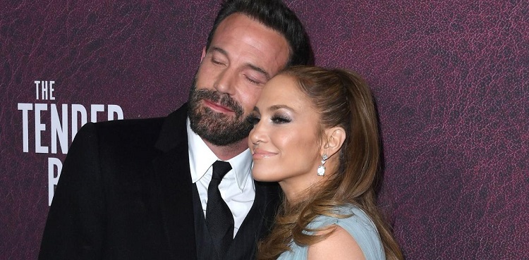 Jennifer Lopez, Ben Affleck are officially divorced