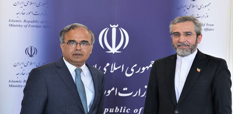 Pakistan, Iran, strengthen bilateral trade, mutual Interests