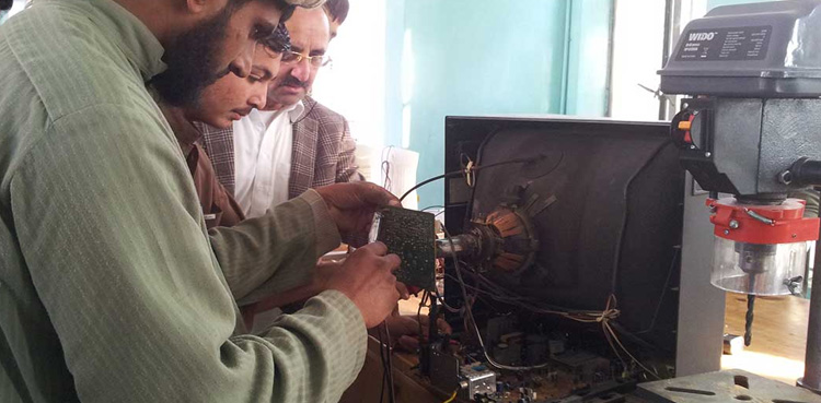 non-payment of funds, technical training centers, vocational training centers, closure in Peshawar,
