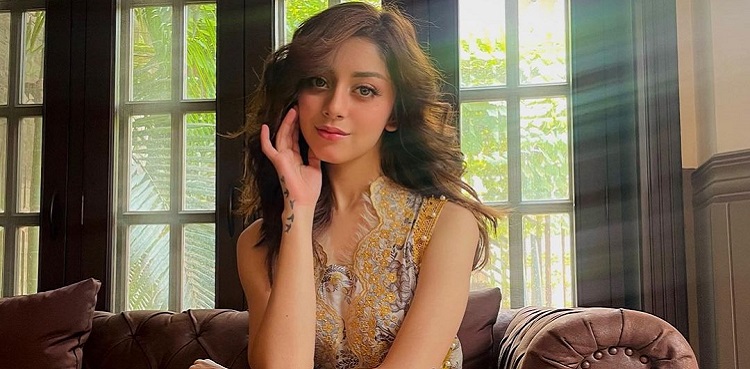 alizeh shah instagram pictures