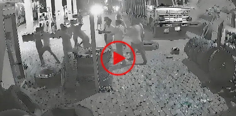 mob attack, mob attack video, mob, petrol pump, vandalise, viral video, viral, video