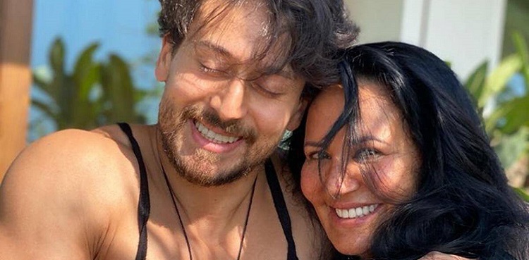 tiger shroff mother ayesha