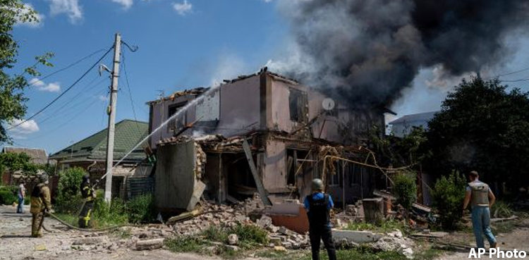 Russian missile strike, 18 killed, Ukraine mourning