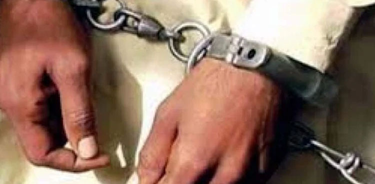 harassing woman Karachi