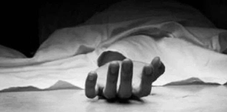 Security guard killed, dacoits attack van, Karachi robbery