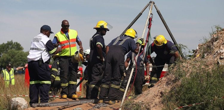 Three killed, 18 feared missing after Zimbabwe gold mine collapse