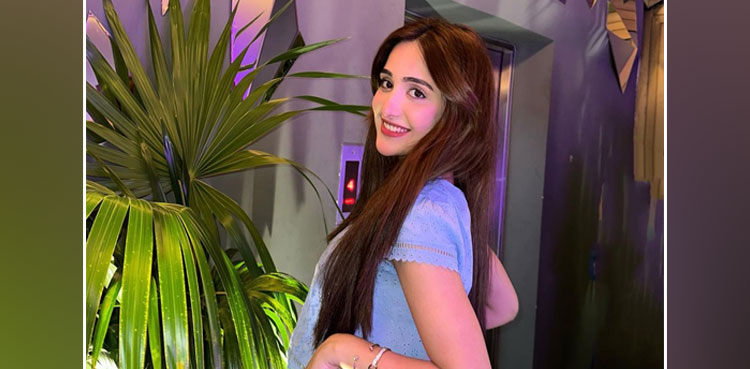aiza awan, aiza awan pictures, viral, pictures, viral pictures,