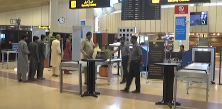 Karachi customs, foils bid, smuggle counterfeit currency