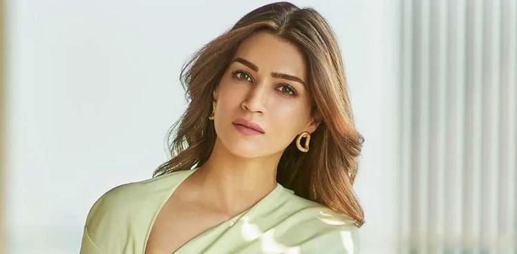 kriti sanon ananya panday cousin