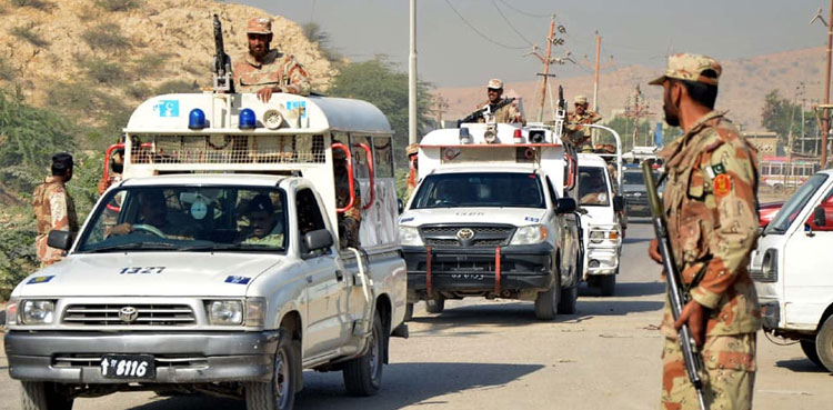 trailer hijacking, kidnapping bid, Ghotki motorway