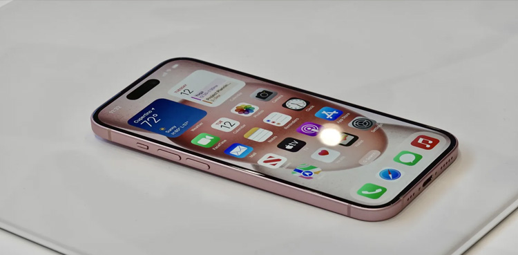 iPhone 15, Users complain, crackling sound, Built-in Speaker