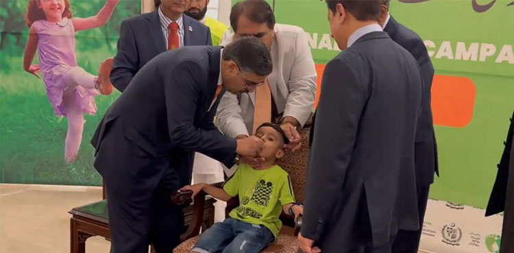 PM Kakar, anti-polio drive, polio children