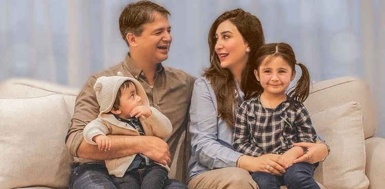 aisha khan, family, viral pictures, instagram