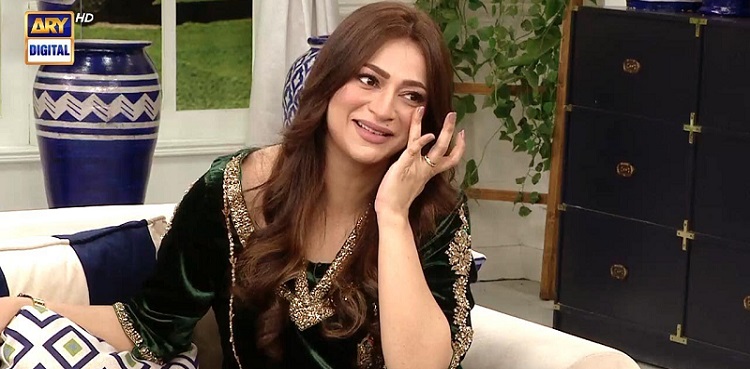 hiba ali, in tears, crying