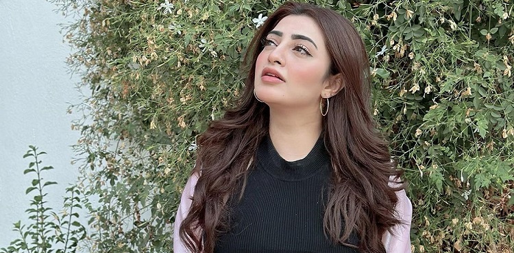 nawal saeed, viral pictures, reel, instagram