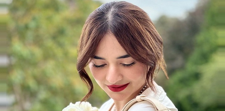 yumna zaidi, viral pictures
