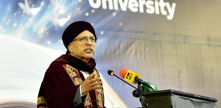 President Alvi, students, modern resources