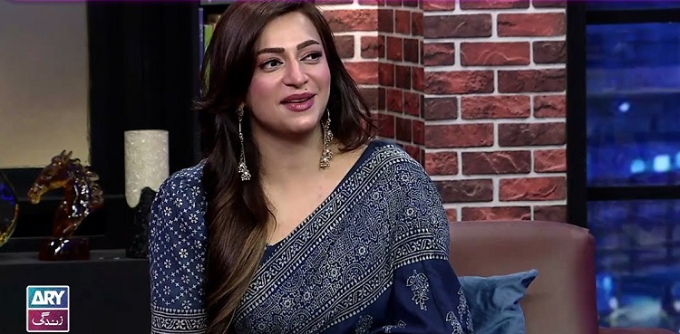 hiba ali khan, negative role, mayi ri, the night show with ayaz samoo