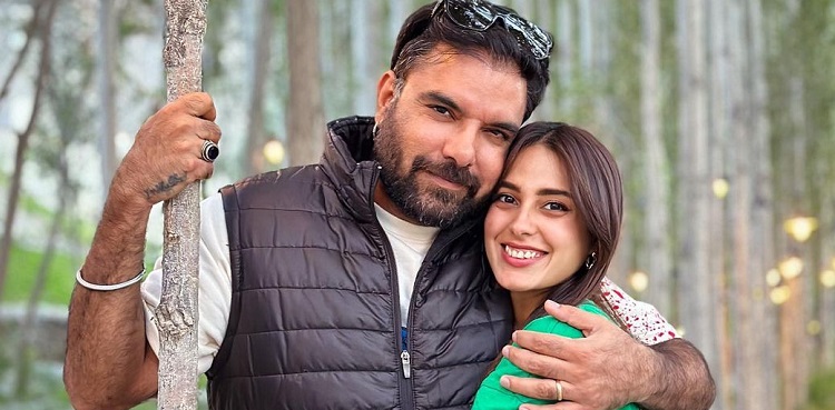 iqra aziz, yasir hussain, birthday, viral post