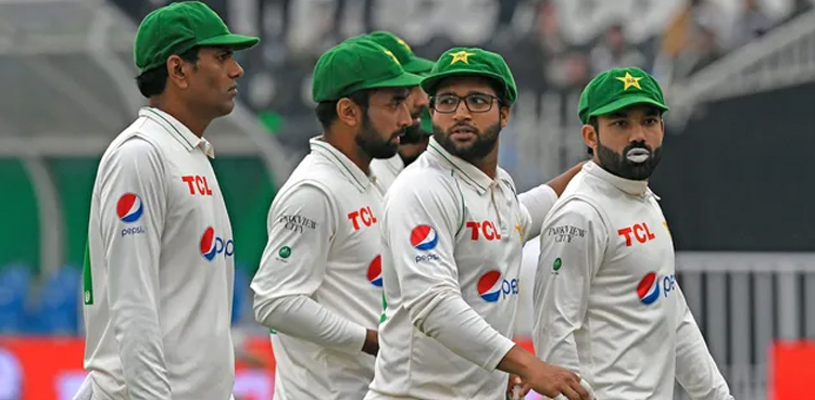 Australia take control, Melbourne Test, Pakistan flounder