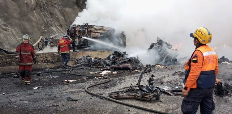 At least 16 dead in motorway pile-up in Venezuela