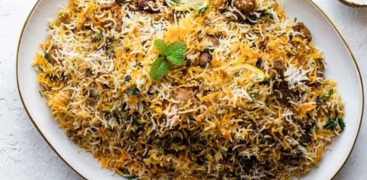 Man sues restaurant, serving chicken biryani, without chicken