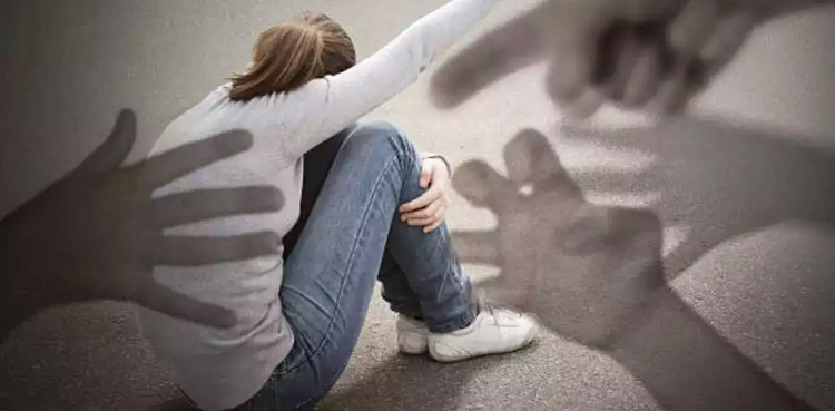 Brother, four friends, rapes sister, kills her with Axe