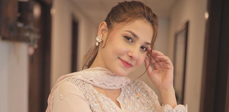 hina altaf, criticism, starbucks coffee, boycott