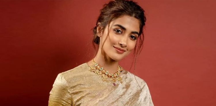 pooja hegde, bollywood, bollywood actress, pooja hegde death threats, dubai,