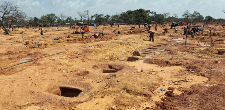 Collapse of Mali goldmine, claims more than 70 lives