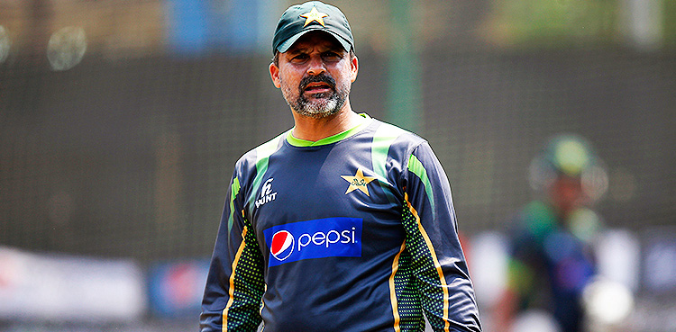 Moin Khan, joins, PCB chairmanship race, sources