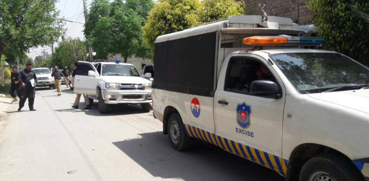 Suspect held, selling drugs, Peshawar students