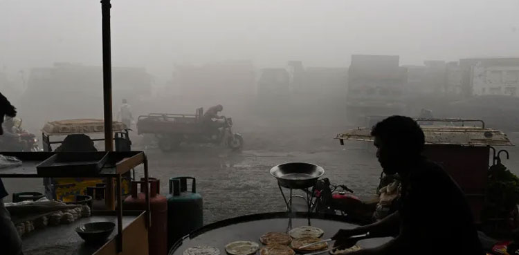 Lahore, Lahore artificial rain, Lahore smog