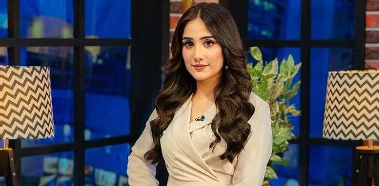 aiza awan, heartbreak, the nigh show with ayaz samoo