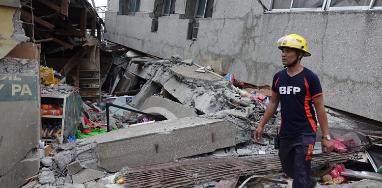 Vanuatu major earthquake, bodies at streets