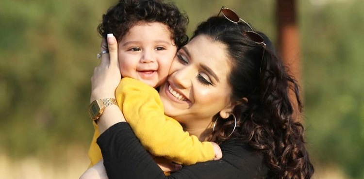 kiran ashfaque, son roham, instagram picture, viral