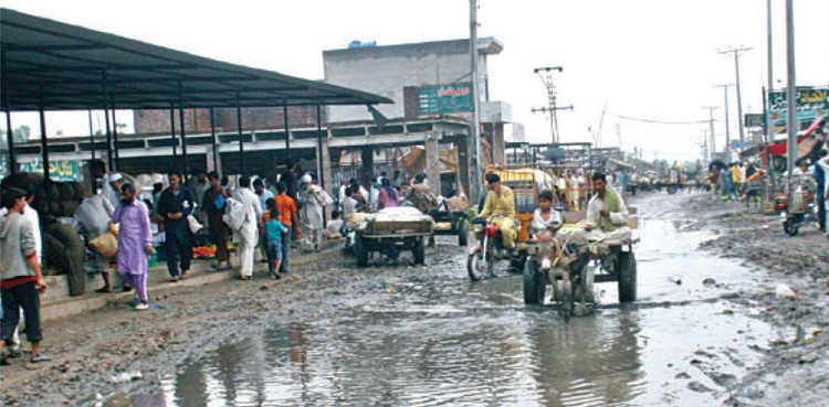 Intermittent rain, hits Karachi