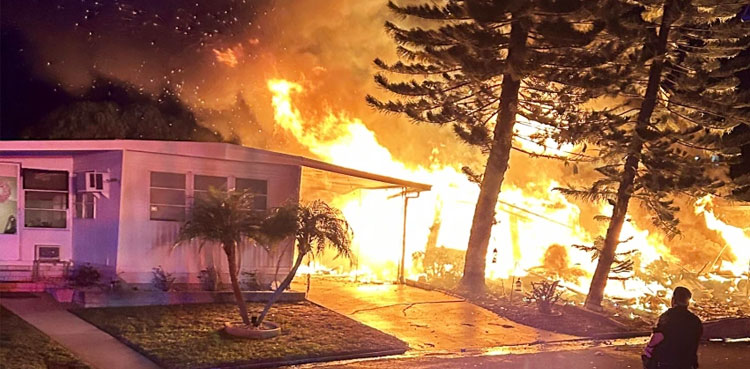plane crash Florida, mobile home park