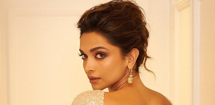 Deepika Padukone makes first public appearance with daughter Dua