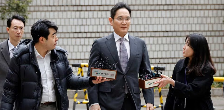 Samsung chief, cleared of charges, 2015 merger case