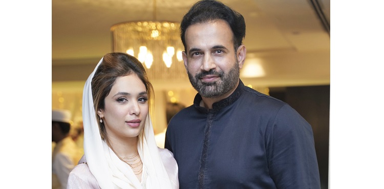 irfan pathan, wife, viral picture, wedding anniversary