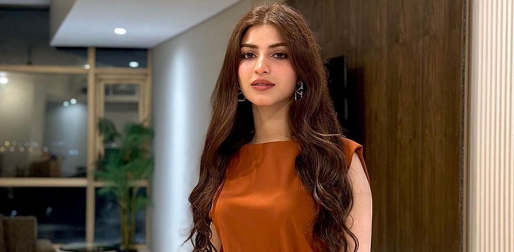 kinza hashmi, first paycheck