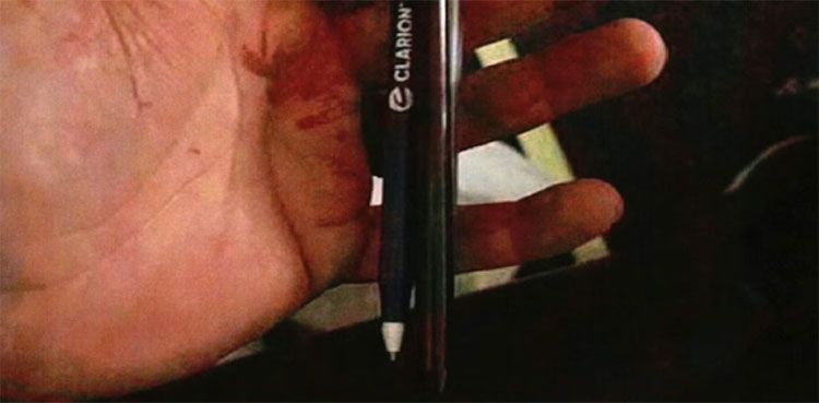 Man stabbed co-passenger, Alaska Airlines
